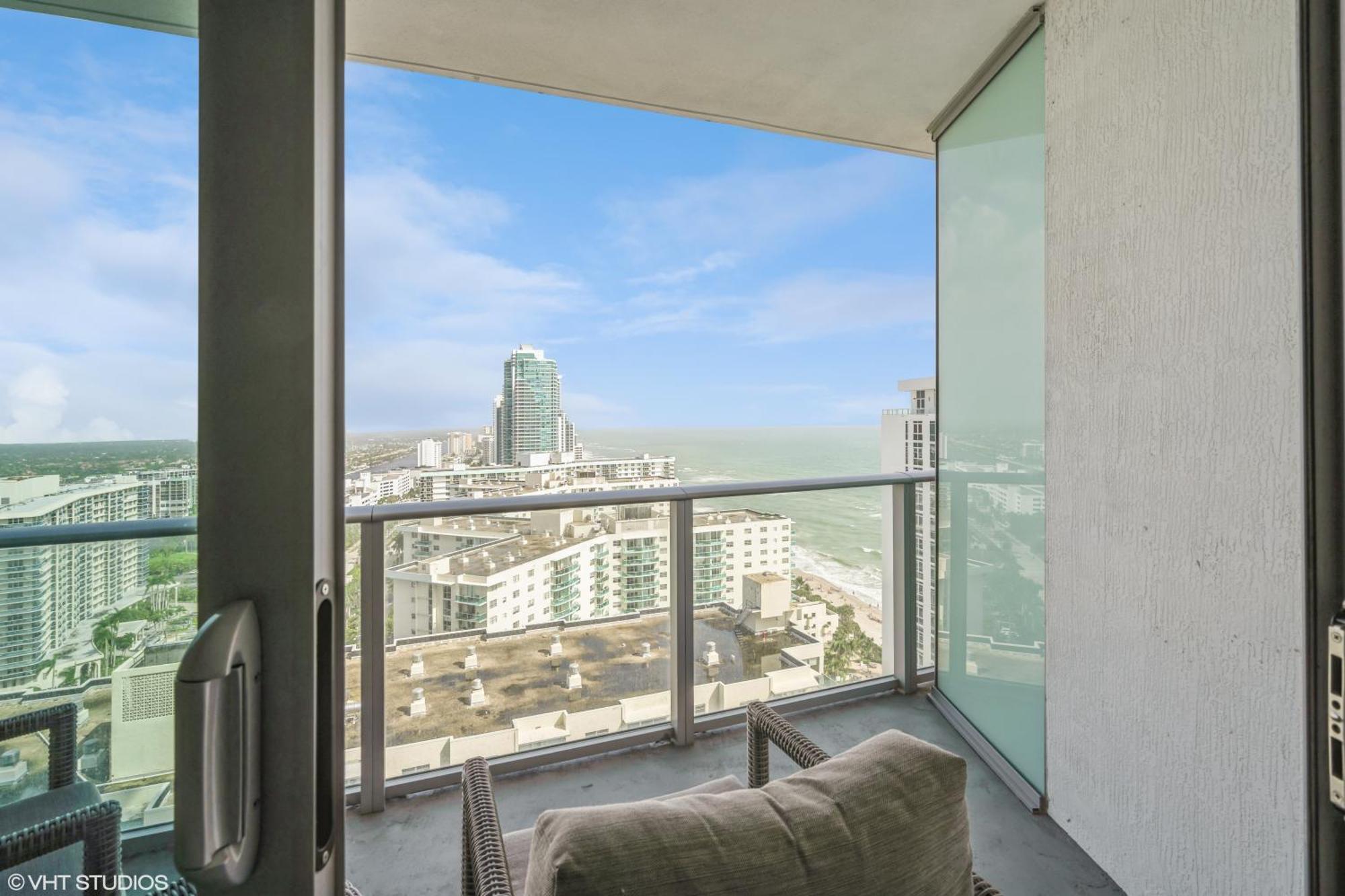 Lyfe Residence Building - Private Apts Over The Beach Hollywood Buitenkant foto
