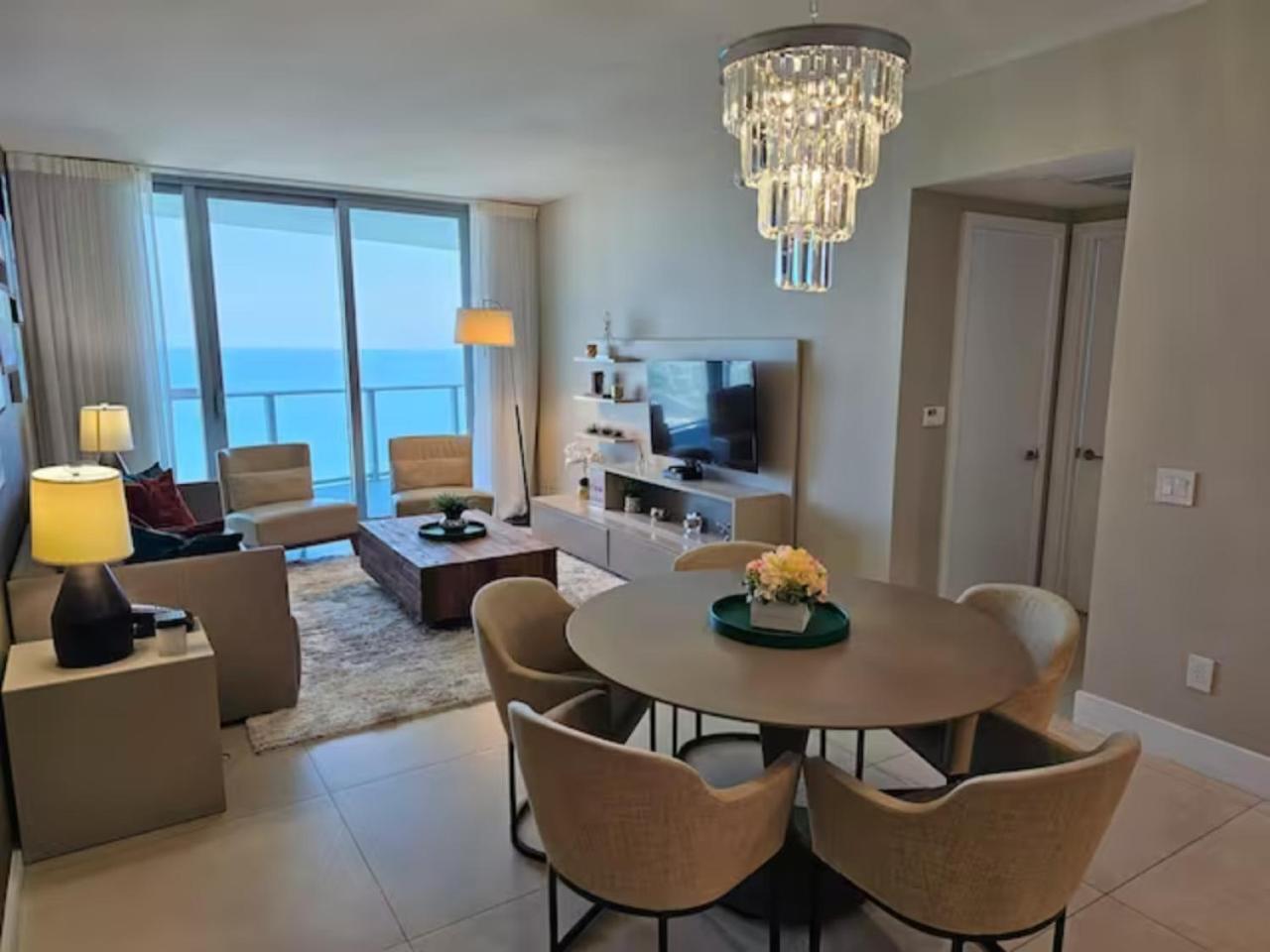 Lyfe Residence Building - Private Apts Over The Beach Hollywood Buitenkant foto